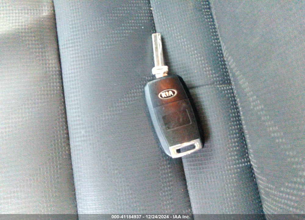 2015 KIA RIO LX VIN: KNADM4A35F6507002