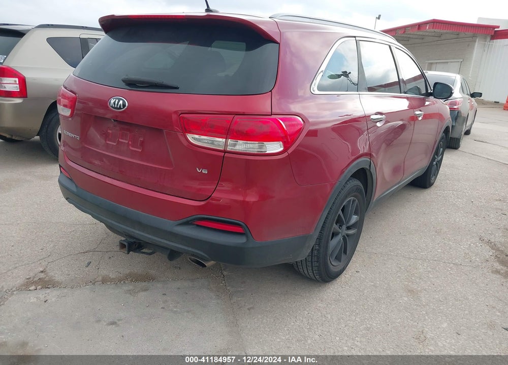 2017 KIA SORENTO 3.3L LX VIN: 5XYPG4A58HG220696