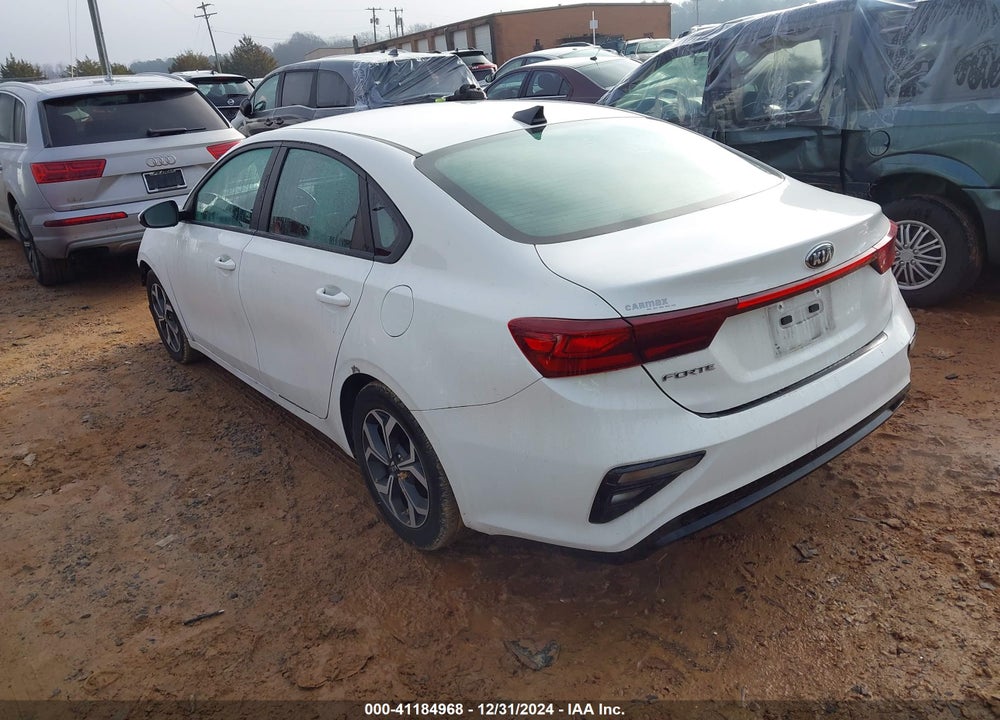 2021 KIA FORTE VIN: 3KPF24AD1ME373641
