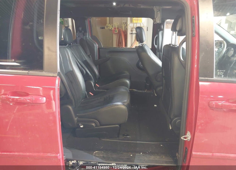 2016 DODGE GRAND CARAVAN VIN: 2C4RDGCG1GR236833