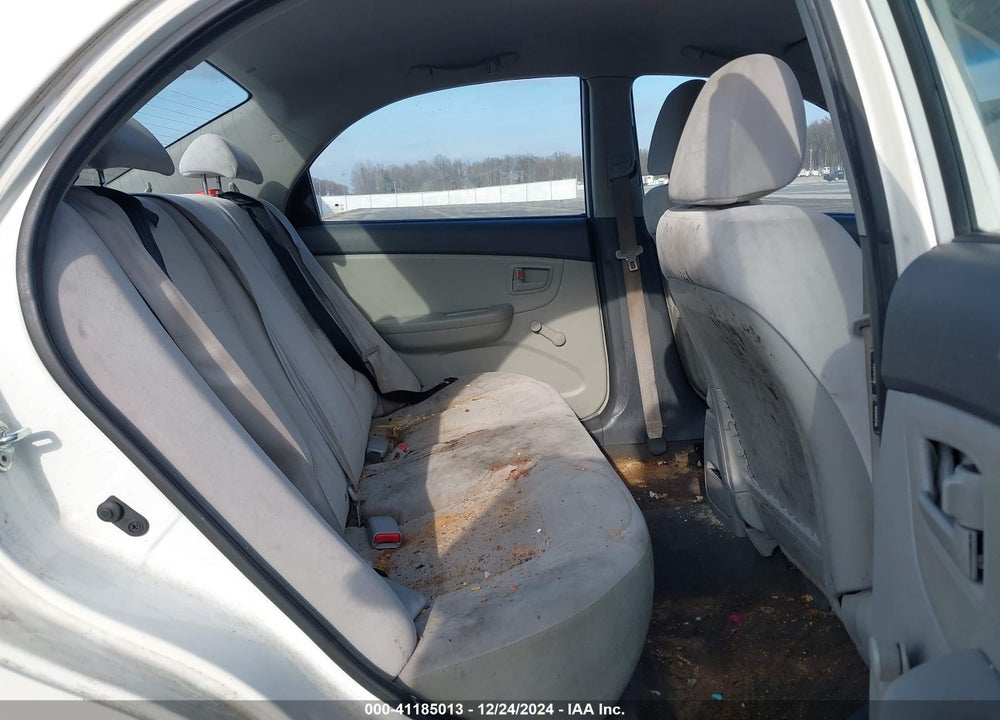 2009 KIA SPECTRA VIN: KNAFE222695654830