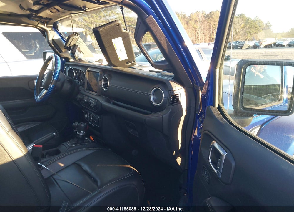 2018 JEEP WRANGLER UNLIMITED SAHARA 4X4 VIN: 1C4HJXEG1JW308680