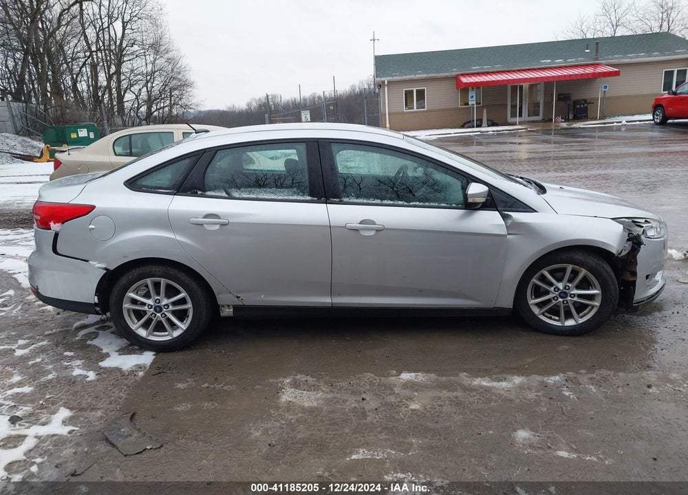 2016 FORD FOCUS SE VIN: 1FADP3F24GL377405