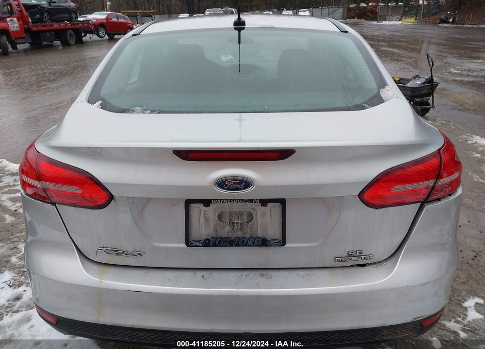 2016 FORD FOCUS SE VIN: 1FADP3F24GL377405