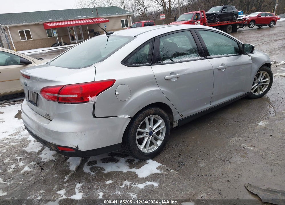 2016 FORD FOCUS SE VIN: 1FADP3F24GL377405