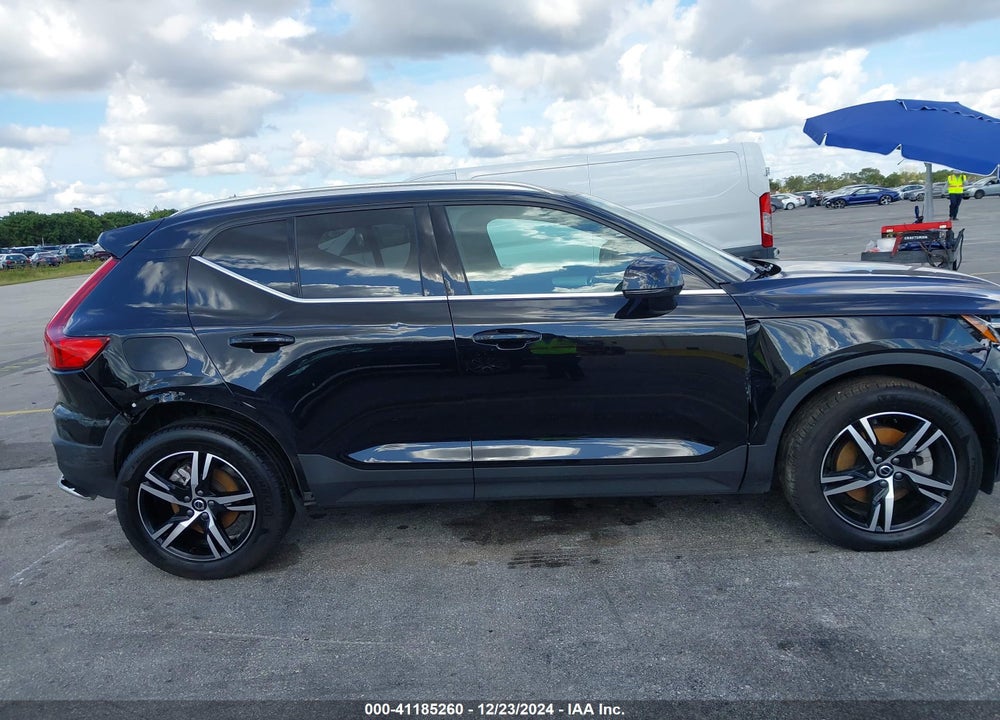 2024 VOLVO XC40 B5 CORE BRIGHT THEME/B5 CORE DARK THEME VIN: YV4L12UK0R2336862