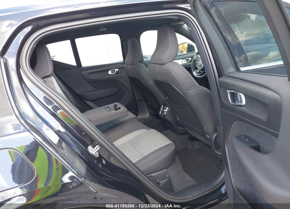 2024 VOLVO XC40 B5 CORE BRIGHT THEME/B5 CORE DARK THEME VIN: YV4L12UK0R2336862