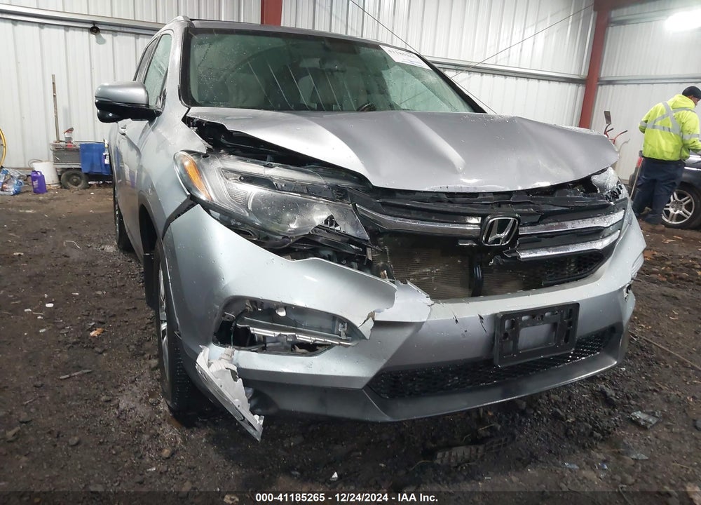 2018 HONDA PILOT EX-L VIN: 5FNYF6H54JB007007