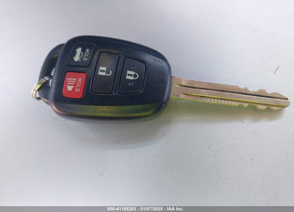 2019 TOYOTA COROLLA LE VIN: 5YFBURHE8KP911297