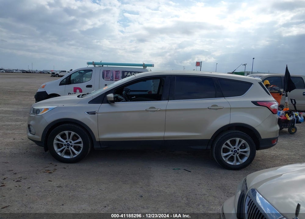 2017 FORD ESCAPE SE VIN: 1FMCU0GD5HUE24073