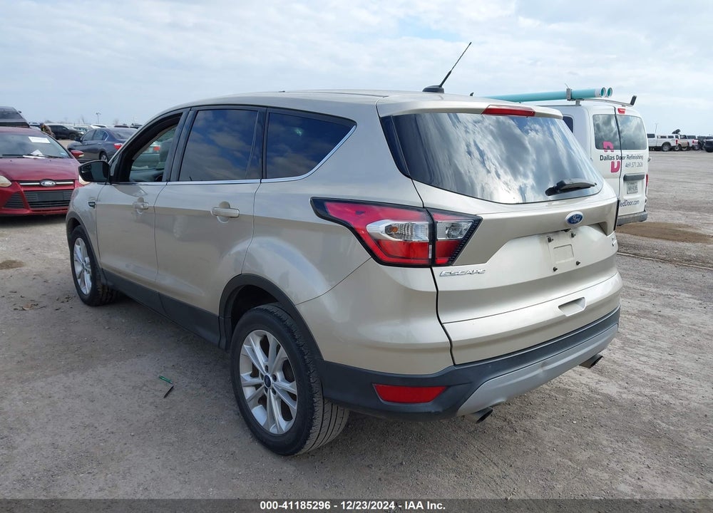 2017 FORD ESCAPE SE VIN: 1FMCU0GD5HUE24073