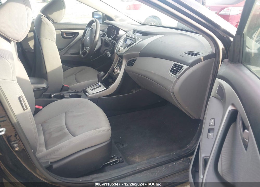 2012 HYUNDAI ELANTRA VIN: KMHDH4AE3CU263023