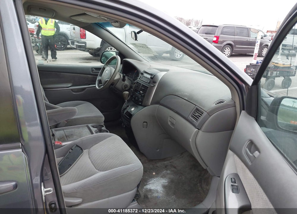2006 TOYOTA SIENNA LE VIN: 5TDZA23C56S441067