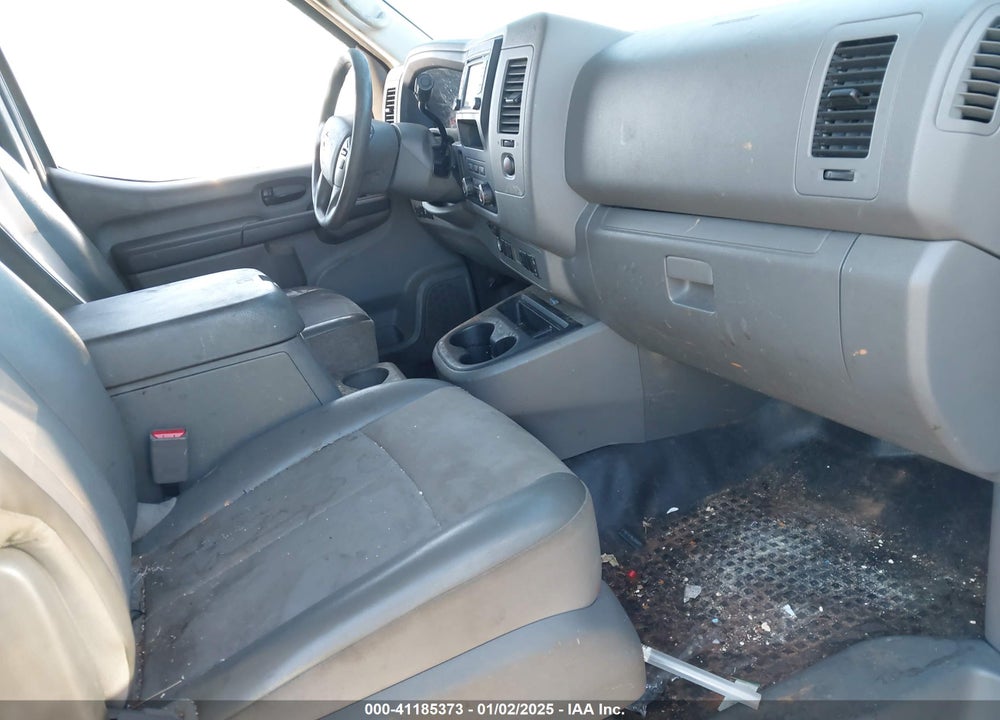 2017 NISSAN NV CARGO NV2500 HD SV V8 VIN: 1N6AF0LYXHN807805