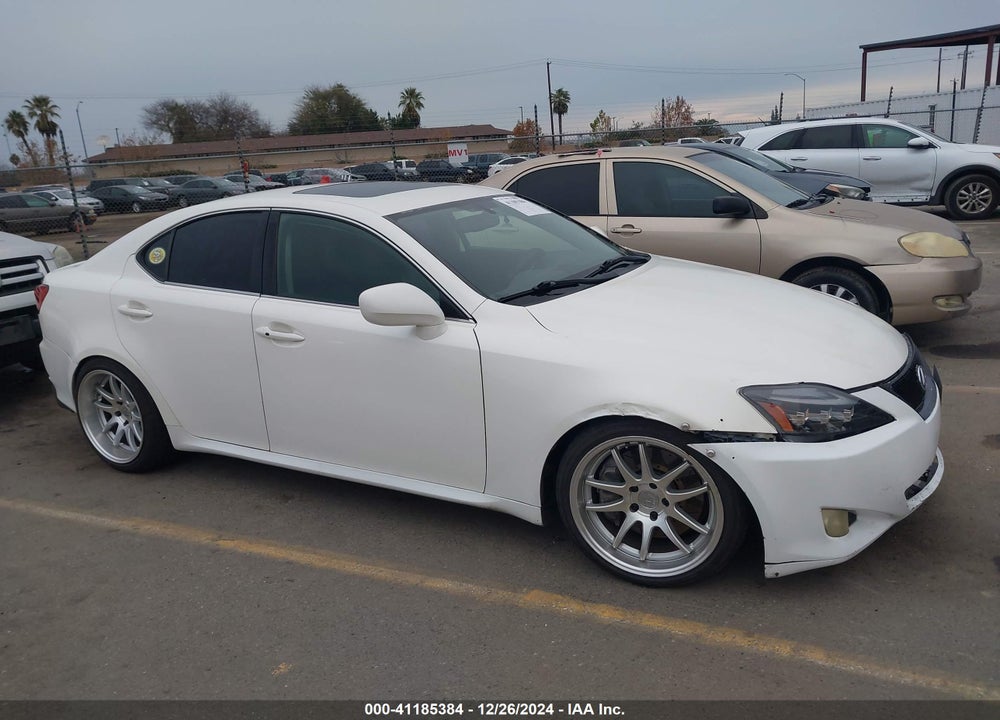 2006 LEXUS IS 350 VIN: JTHBE262662000272