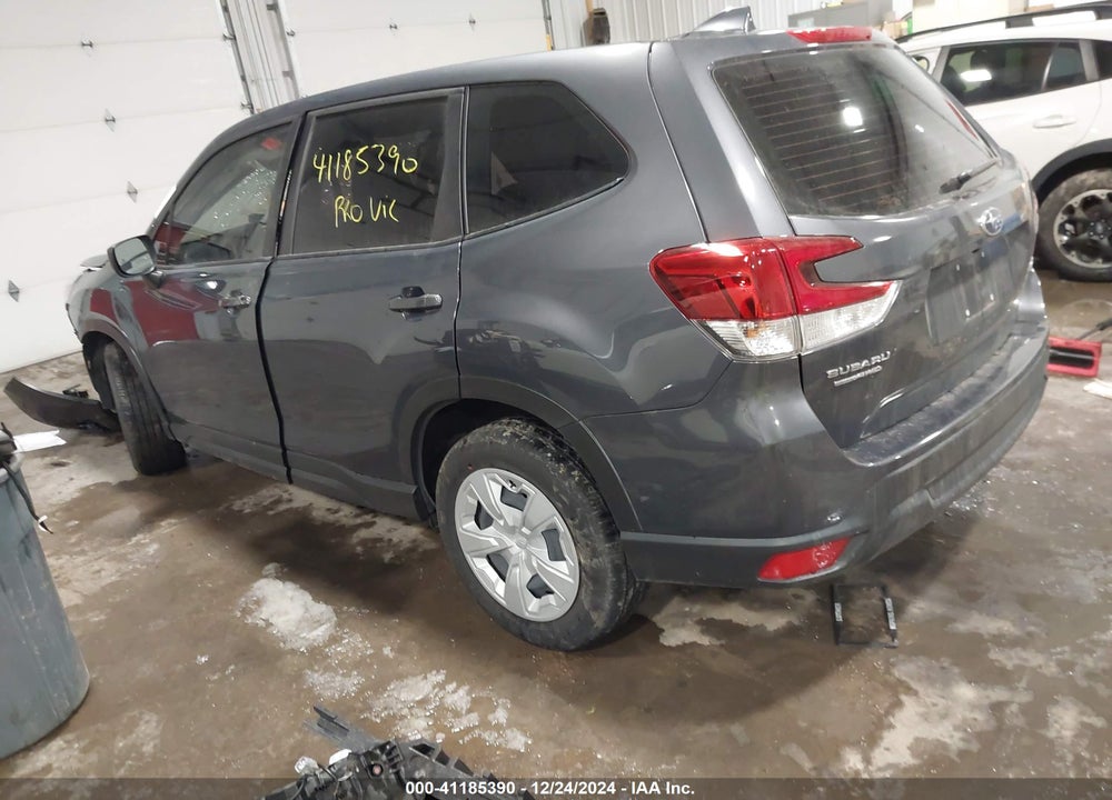2022 SUBARU FORESTER VIN: JF2SKAAC8NH452712