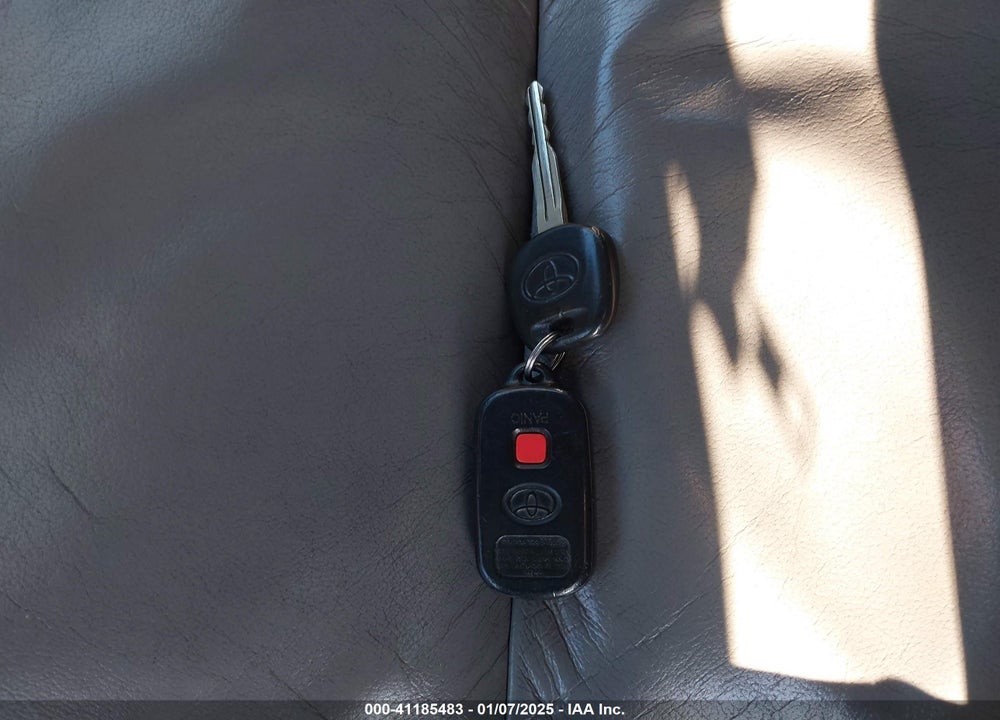 2002 TOYOTA CAMRY XLE V6 VIN: 4T1BF30KX2U537587