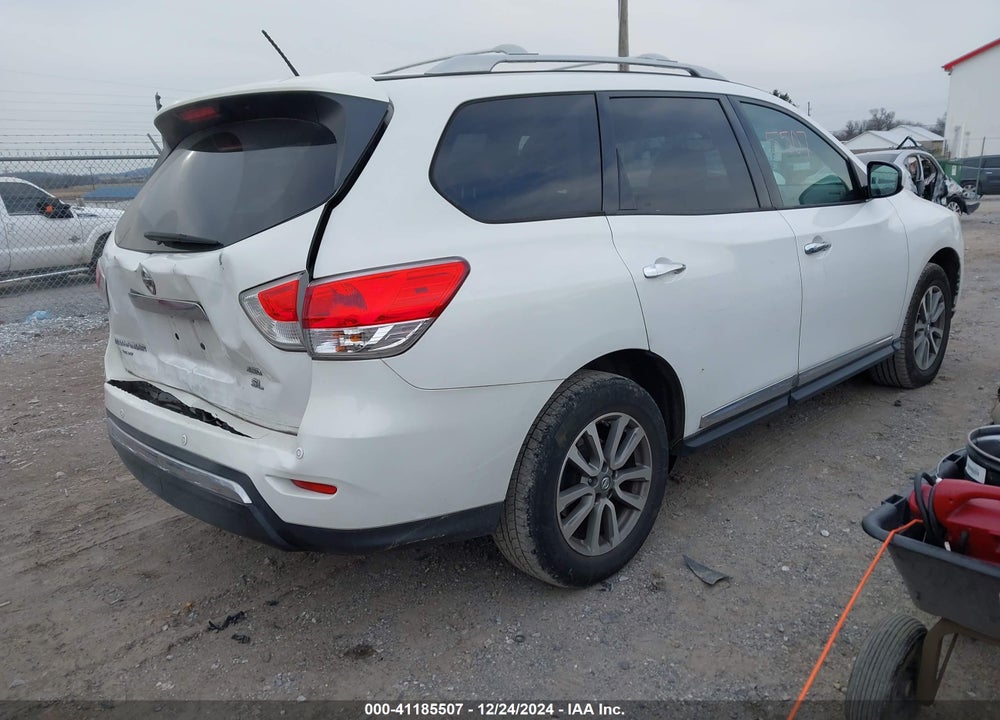 2013 NISSAN PATHFINDER SL VIN: 5N1AR2MM8DC642677