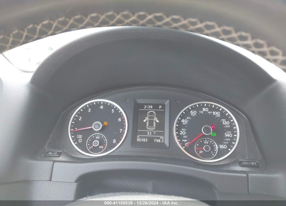 2016 VOLKSWAGEN TIGUAN S VIN: WVGAV7AX1GW601916