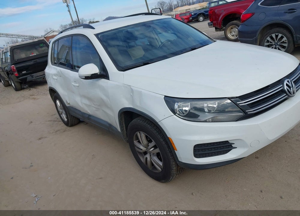 2016 VOLKSWAGEN TIGUAN S VIN: WVGAV7AX1GW601916
