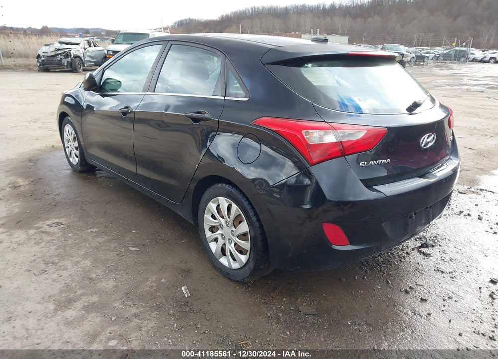 2016 HYUNDAI ELANTRA GT VIN: KMHD35LH3GU272418