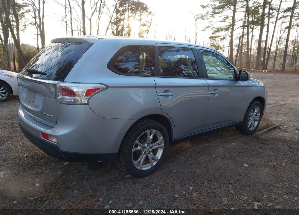 2014 MITSUBISHI OUTLANDER SE VIN: JA4AD3A38EZ018276
