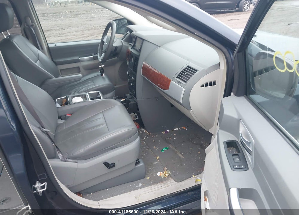 2008 CHRYSLER TOWN & COUNTRY TOURING VIN: 2A8HR54P38R118101