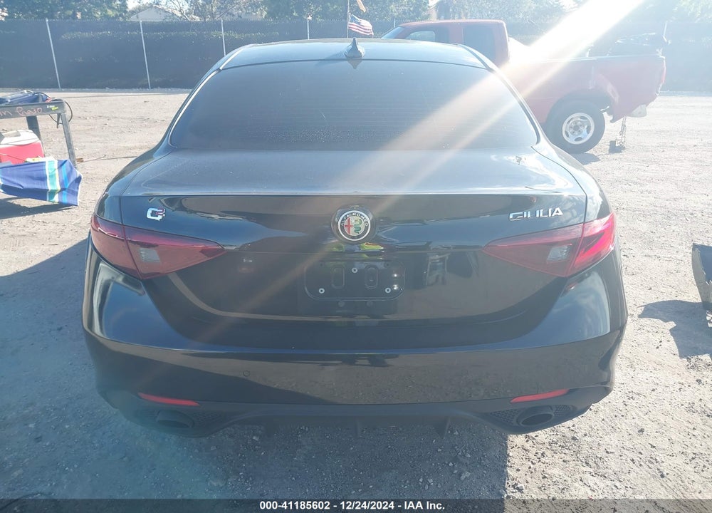 2022 ALFA ROMEO GIULIA VIN: ZARFAMBN3N7666099