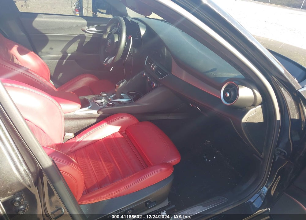 2022 ALFA ROMEO GIULIA VIN: ZARFAMBN3N7666099