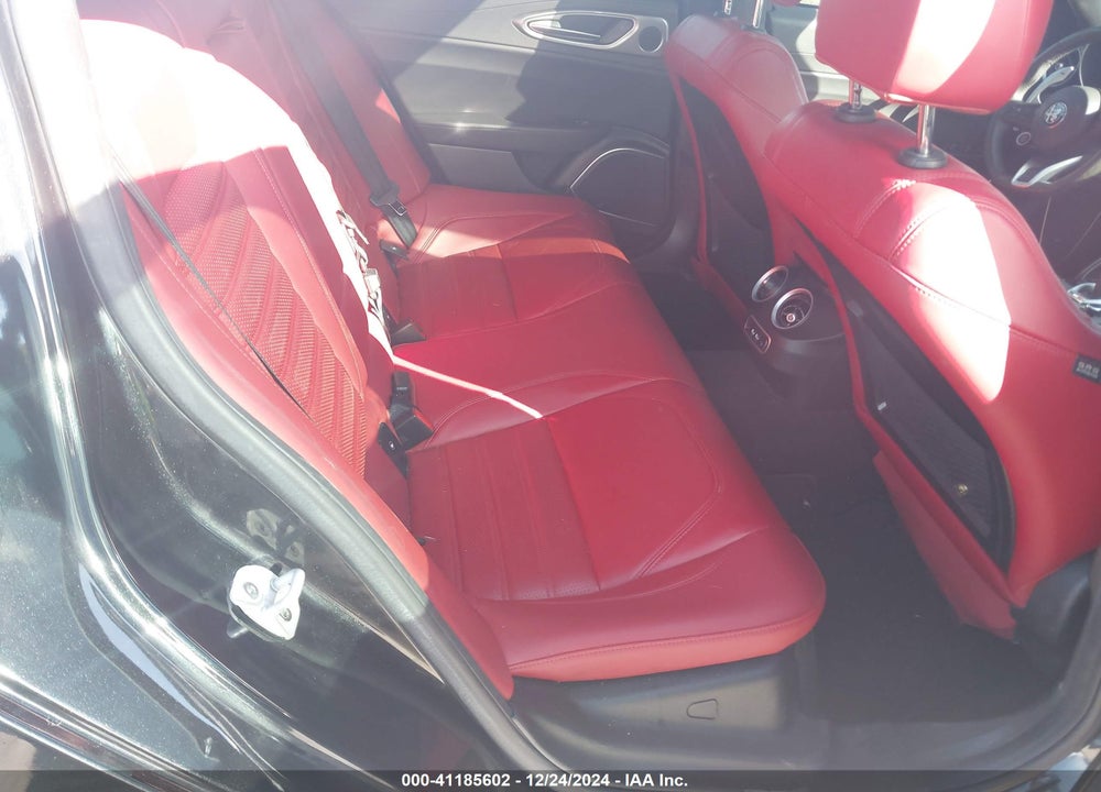 2022 ALFA ROMEO GIULIA VIN: ZARFAMBN3N7666099