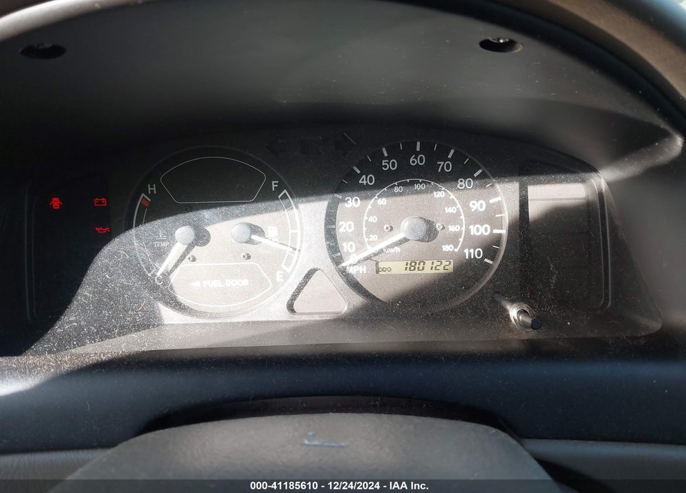 2000 TOYOTA COROLLA VE VIN: 2T1BR12E5YC317075