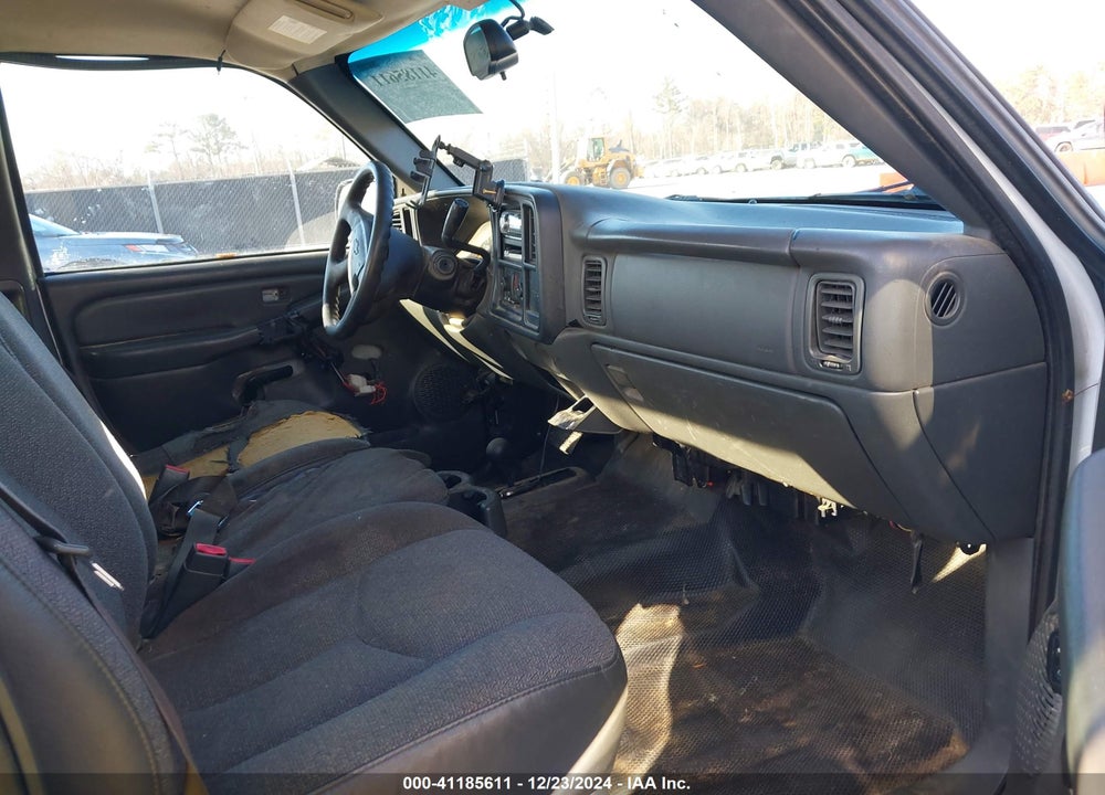 2004 CHEVROLET SILVERADO 1500 WORK TRUCK VIN: 1GCEK19T84E295554