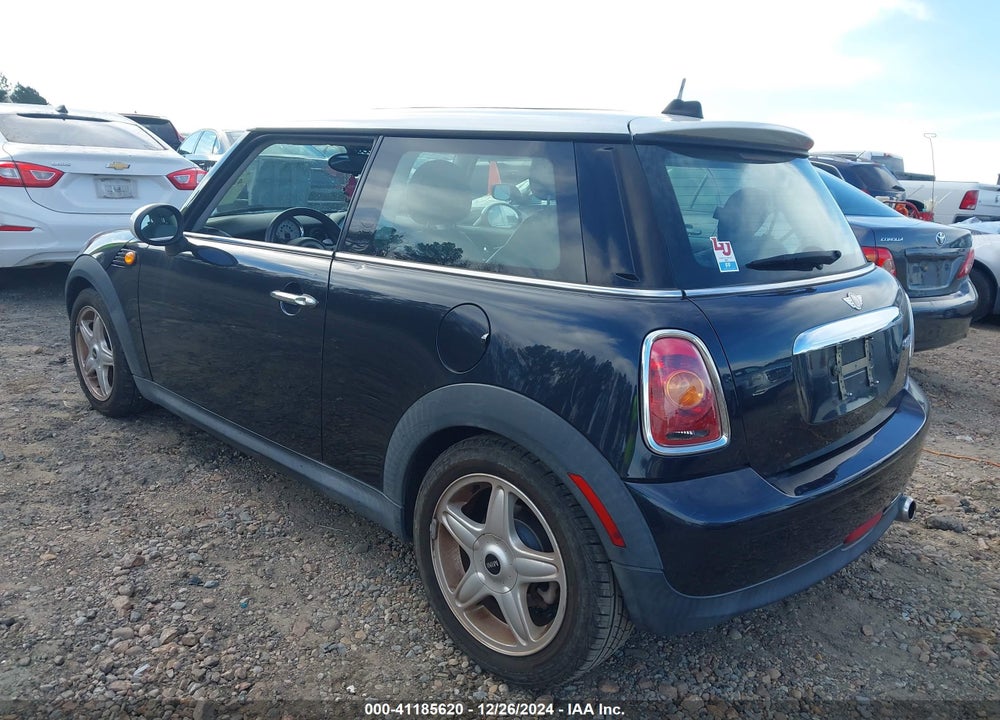 2007 MINI COOPER COS VIN: WMWWF33587TT51348