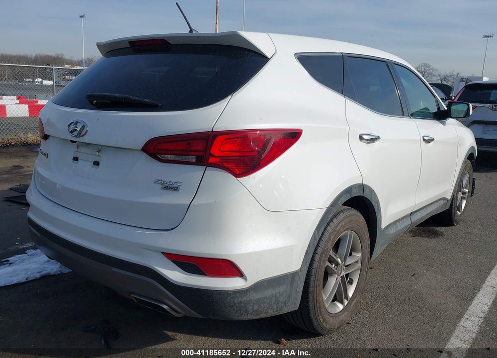 2018 HYUNDAI SANTA FE SPORT 2.4L VIN: 5NMZTDLB2JH072497