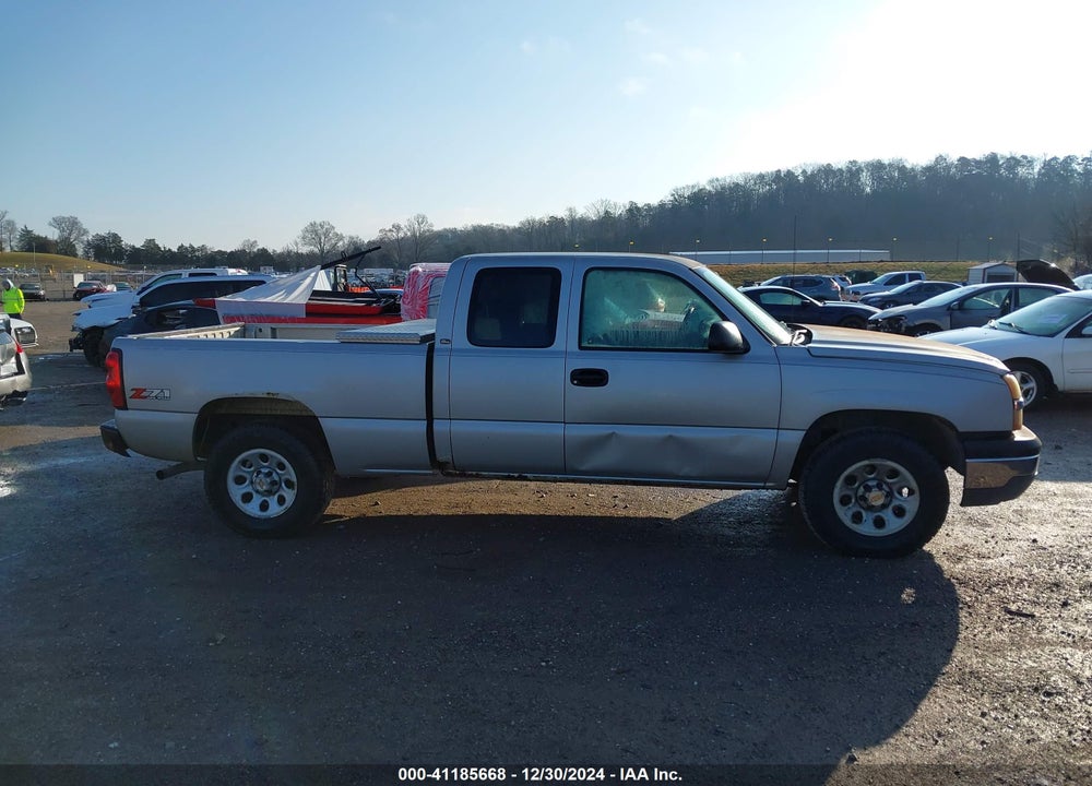 2005 CHEVROLET SILVERADO 1500 WORK TRUCK VIN: 1GCEK19B15E251162