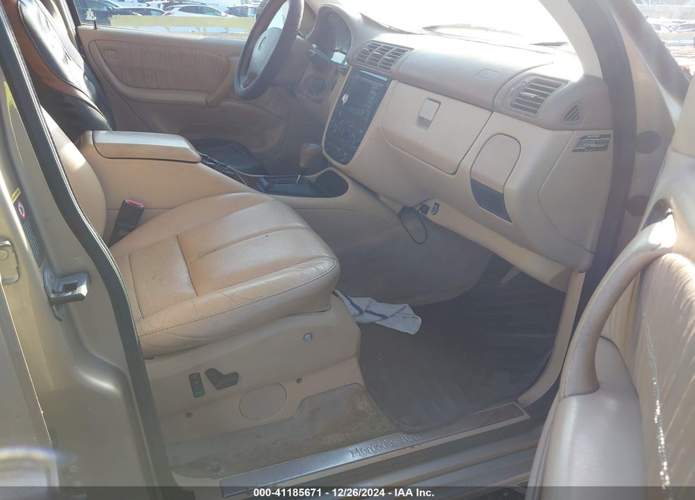 2001 MERCEDES-BENZ ML 320 VIN: 4JGAB54E61A273744