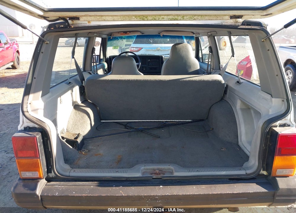 1992 JEEP CHEROKEE VIN: 1J4FJ27S0NL225769