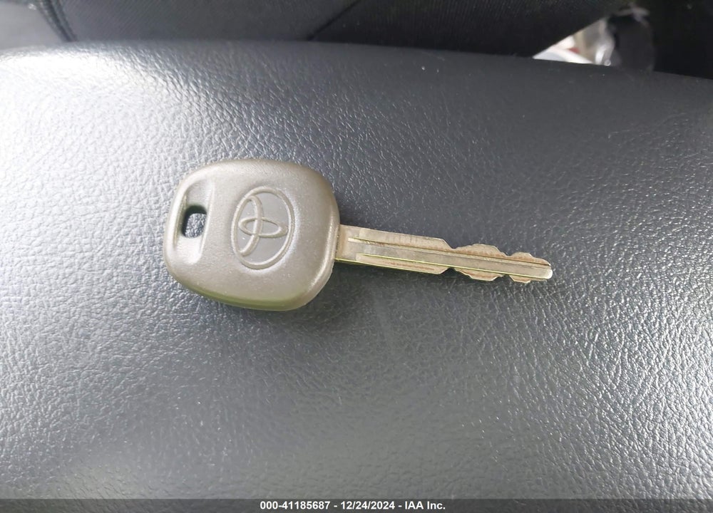 2012 TOYOTA COROLLA VIN: 2T1BU4EE0CC841075