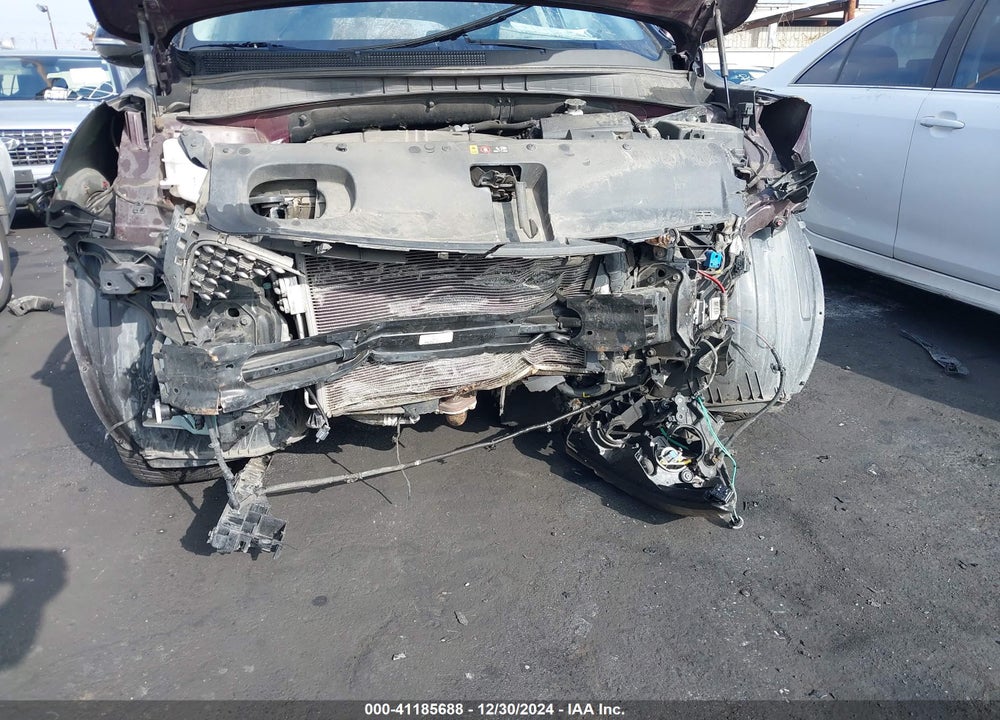 2016 KIA SORENTO 3.3L SX VIN: 5XYPK4A5XGG046269