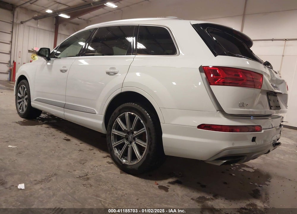2018 AUDI Q7 3.0T PREMIUM VIN: WA1LAAF78JD031232
