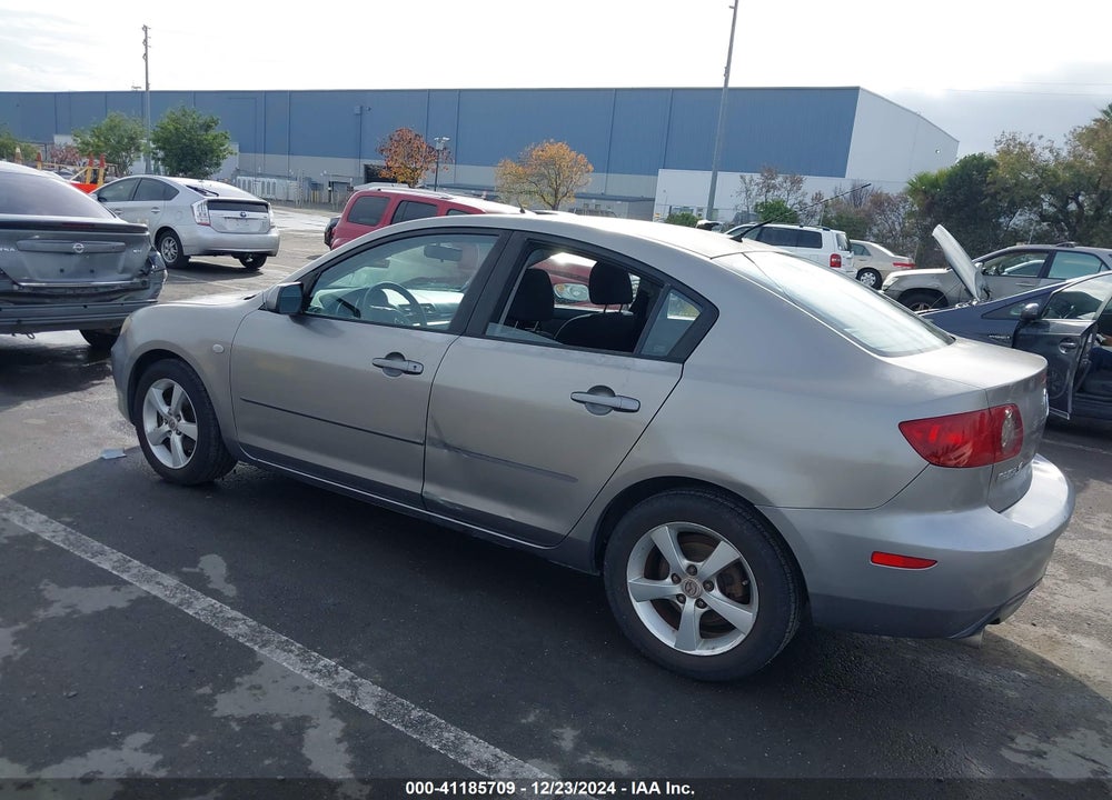 2006 MAZDA 3 I VIN: JM1BK32G761443375