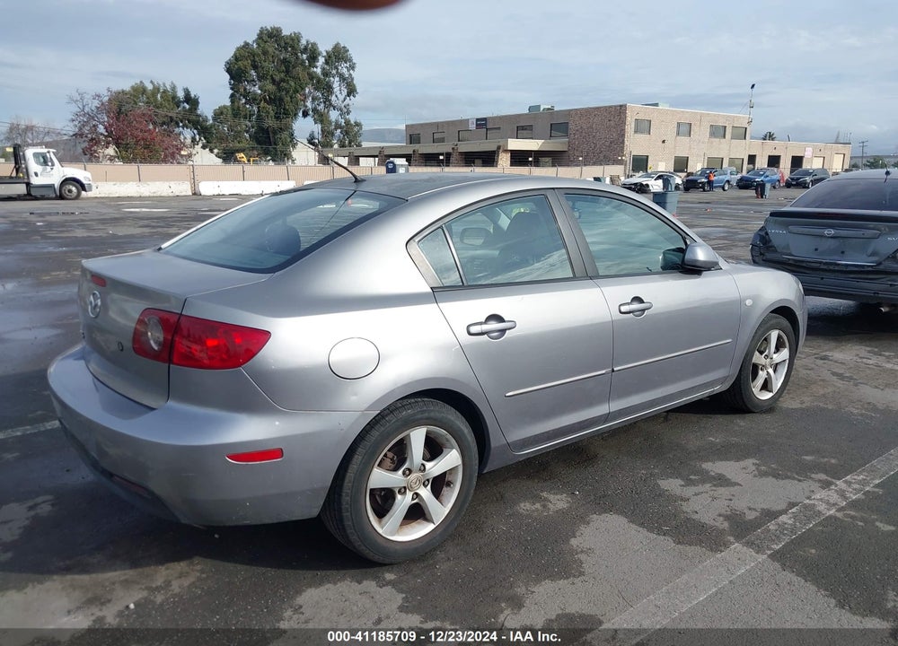 2006 MAZDA 3 I VIN: JM1BK32G761443375