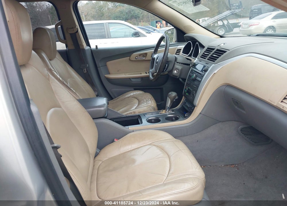 2010 CHEVROLET TRAVERSE LT VIN: 1GNLVGED9AS140161