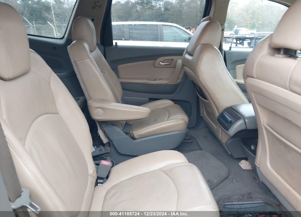 2010 CHEVROLET TRAVERSE LT VIN: 1GNLVGED9AS140161