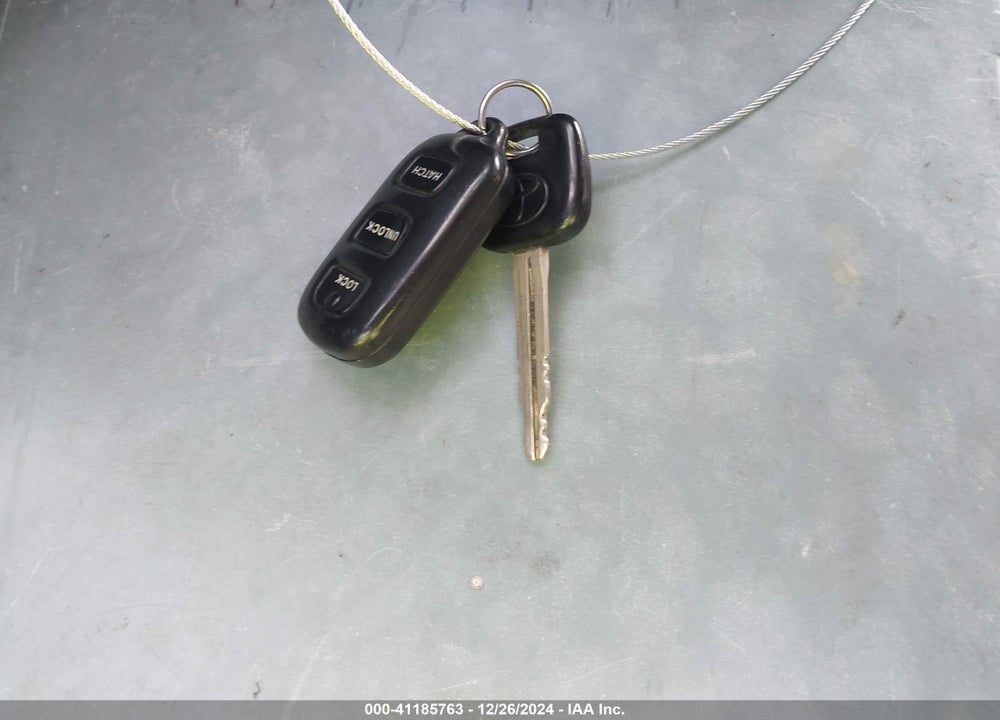 2003 TOYOTA MATRIX/XR VIN: 2T1KR32E43C054968
