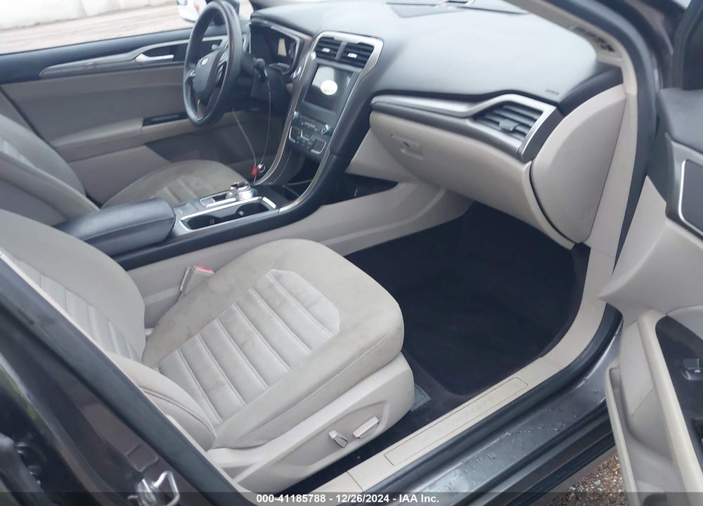 2017 FORD FUSION SE VIN: 3FA6P0H74HR281826