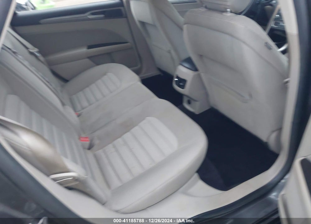 2017 FORD FUSION SE VIN: 3FA6P0H74HR281826