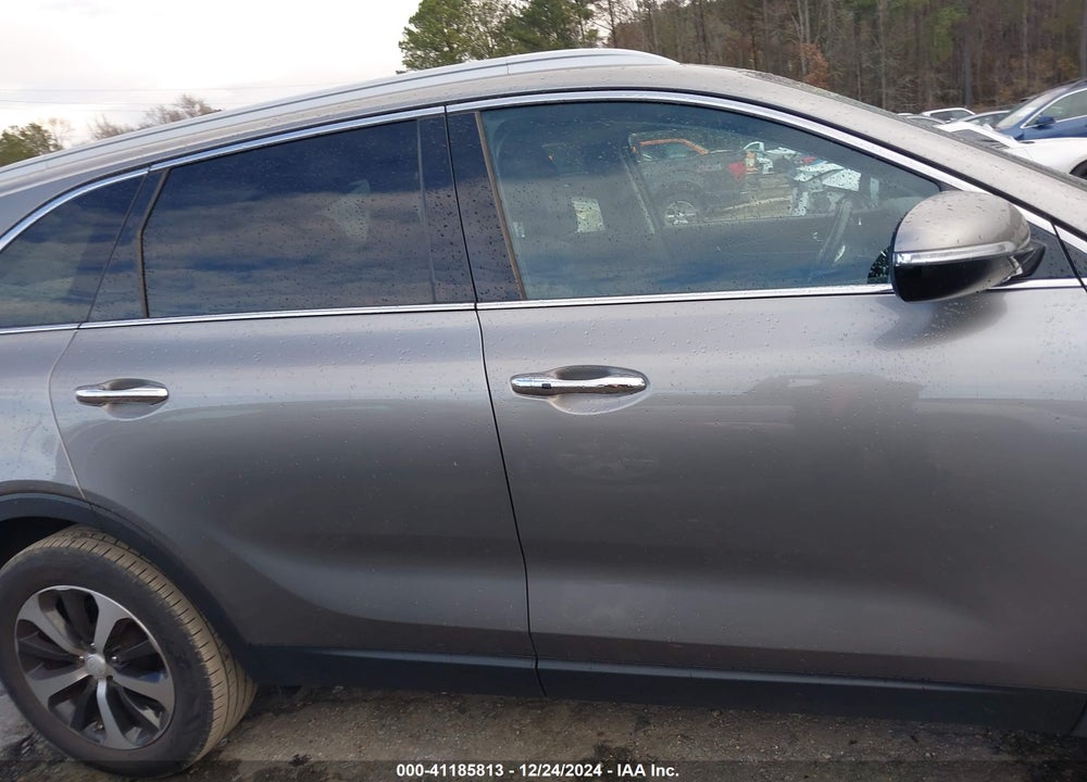 2017 KIA SORENTO 2.0T EX VIN: 5XYPH4A13HG262350