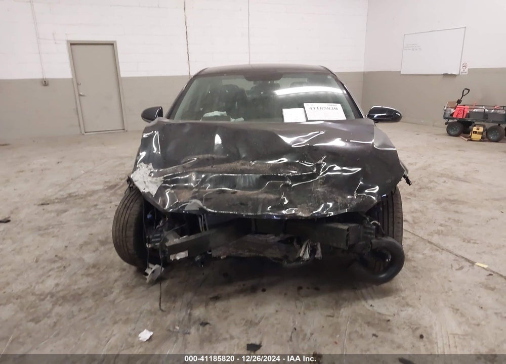 2018 HYUNDAI ELANTRA VIN: 5NPD84LF7JH386910