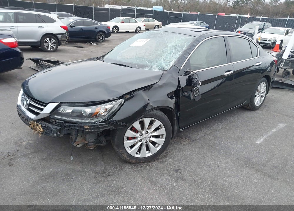 2015 HONDA ACCORD VIN: 1HGCR3F82FA019204